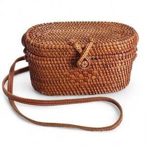 Vintage Woven Rattan Basket Purse – Crossbody Strap
